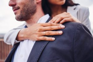 un coule avec homme amoureux