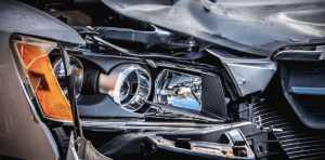 Avant d'une voiture accidenté qui entrera dans la convention IRSA